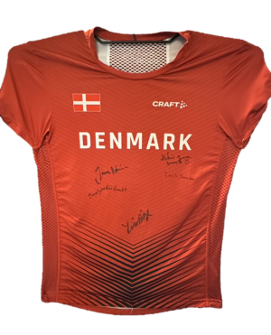 ノルウェーのサイン入りTシャツ