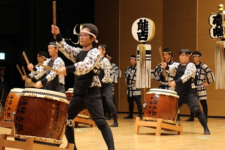太鼓の演技