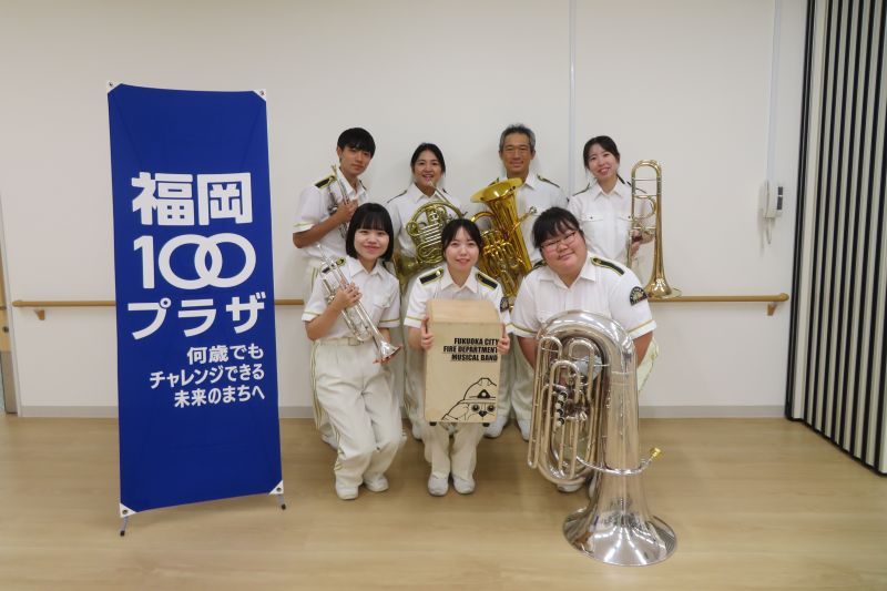アンサンブルメンバーの集合写真
